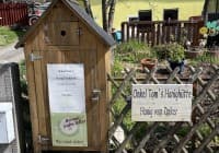 Automat oder Verkaufsstand von Onkel Tom's Honighütte